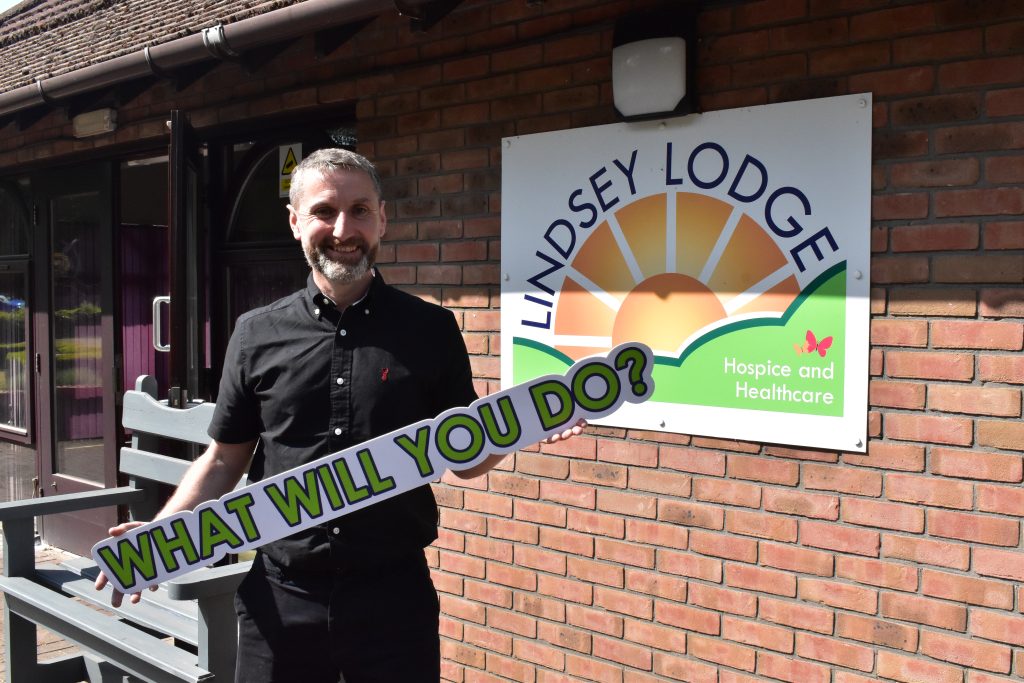 Dean Hand supports Lindsey lodge Hospice